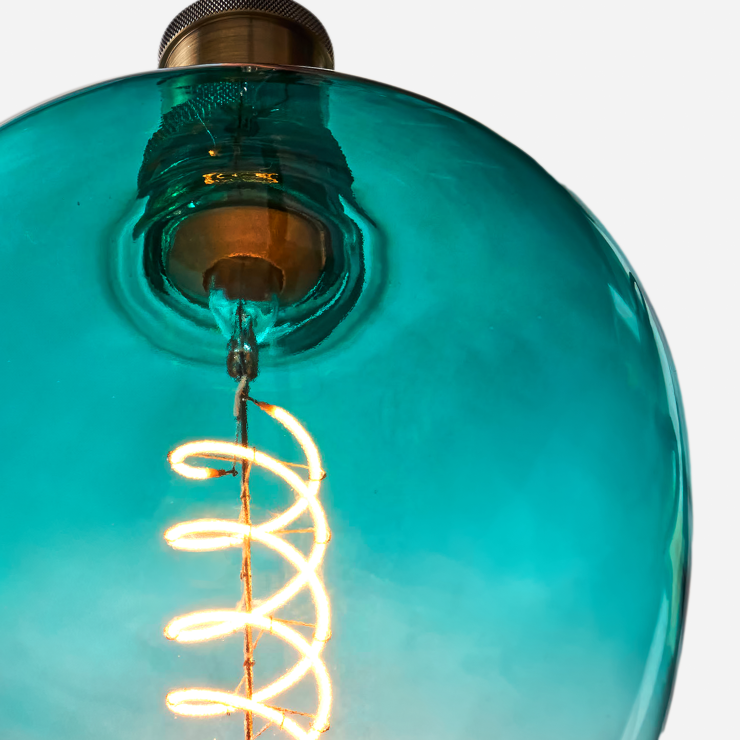 The New Yorker – Long Island – Filament